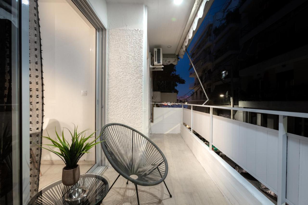 The White House Apartment Piraeus Exterior photo